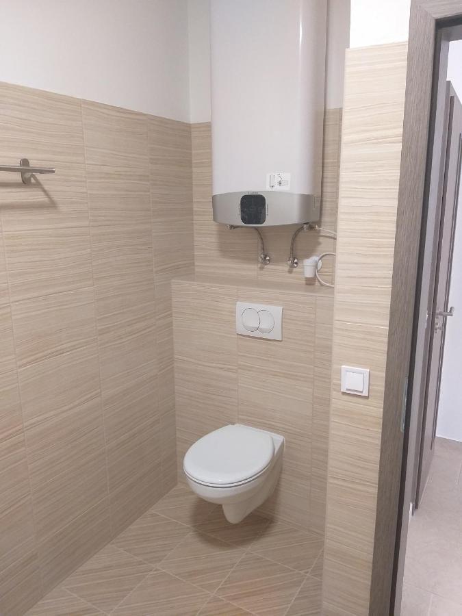 Apartment In Balatonlelle 40765 Eksteriør bilde