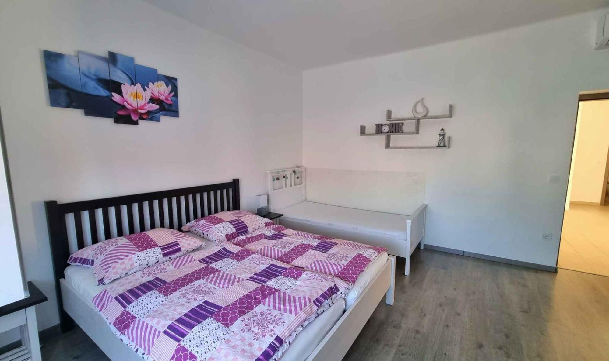 Apartment In Balatonlelle 40765 Eksteriør bilde