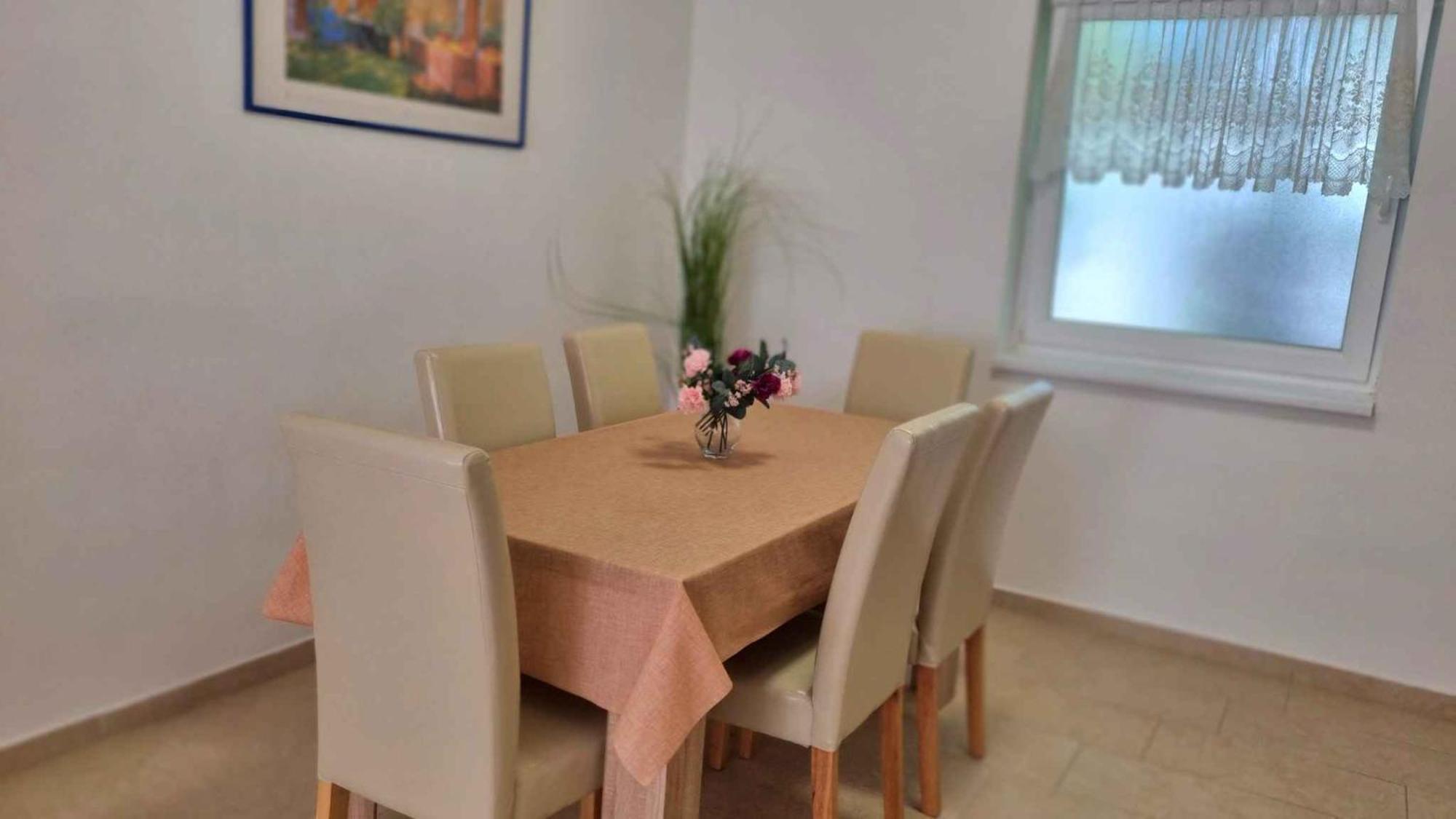 Apartment In Balatonlelle 40765 Eksteriør bilde